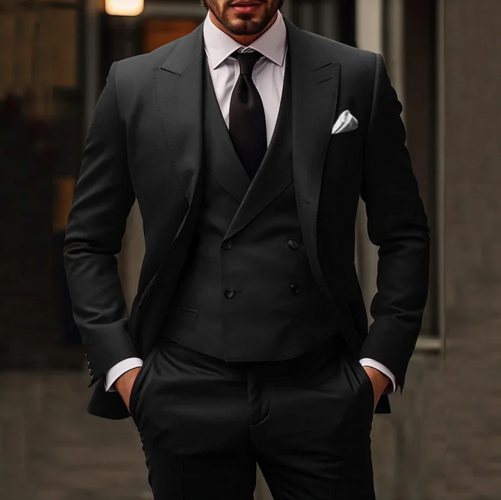Costume homme 3 pièces ajusté avec blazer, gilet et pantalon