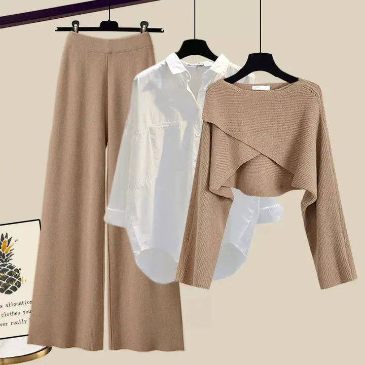 Ensemble pantalon fluide, blouse élégante et pull léger