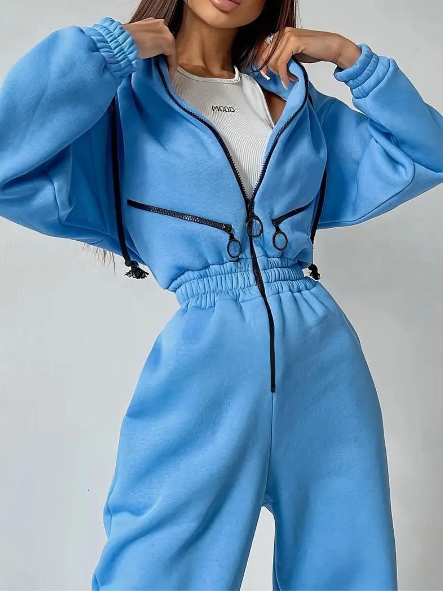 Combinaison ajustée zippée au style polyvalent