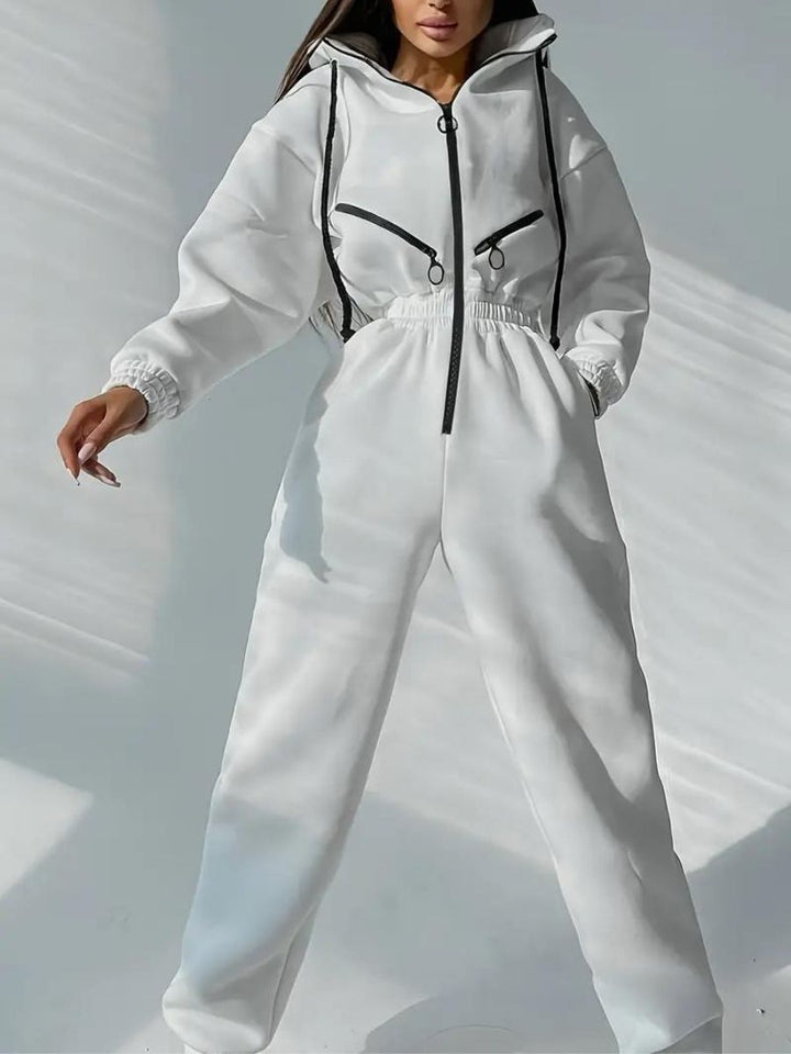 Combinaison ajustée zippée au style polyvalent
