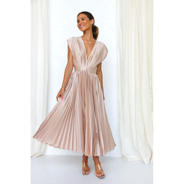 Robe midi plissée élégante avec col en V