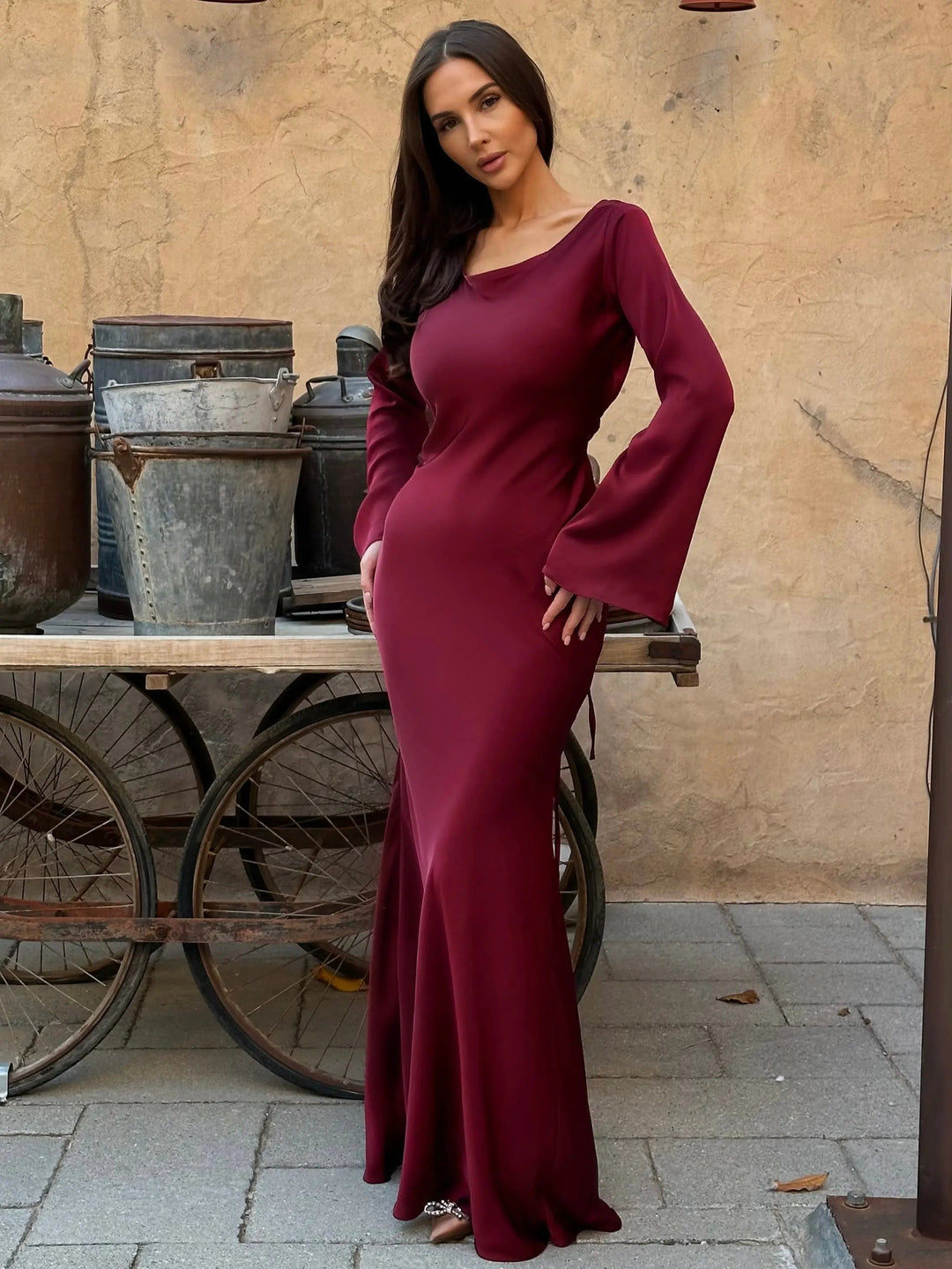 Robe maxi longue à manches, élégance intemporelle