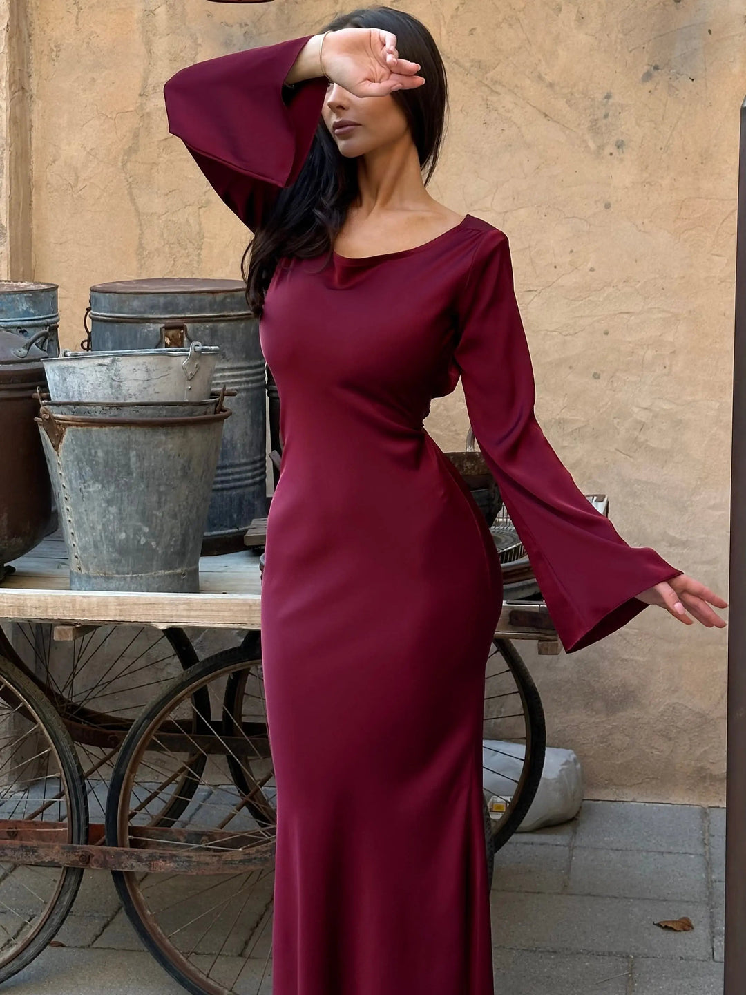 Robe maxi longue à manches, élégance intemporelle