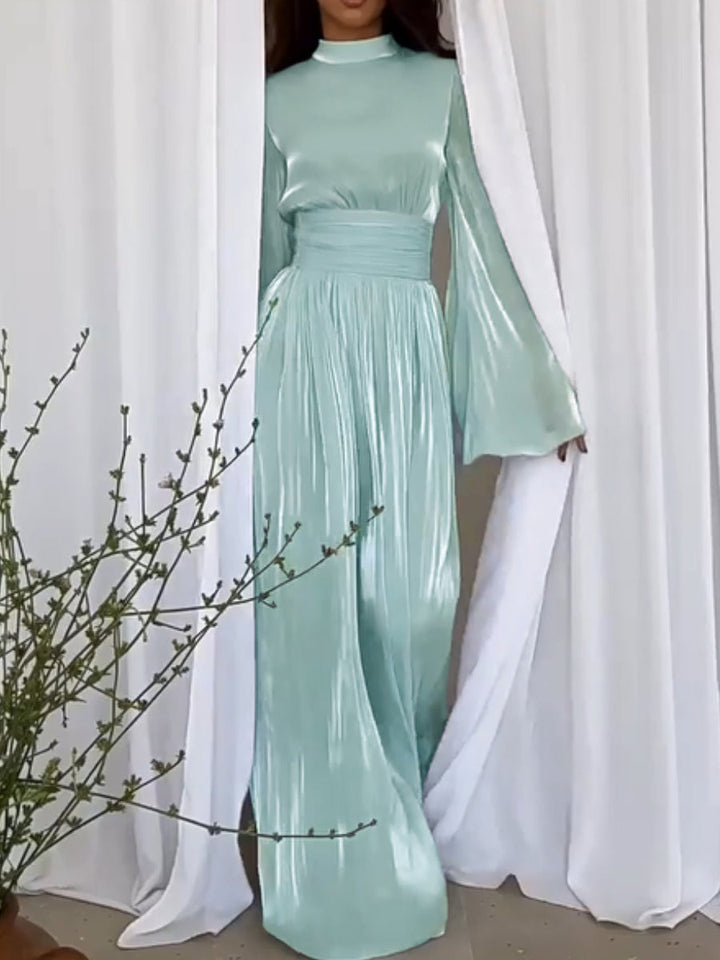Robe maxi fluide à plis et ceinture