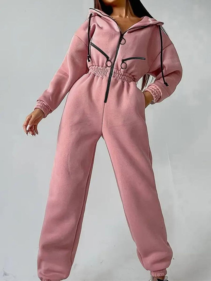 Combinaison ajustée zippée au style polyvalent