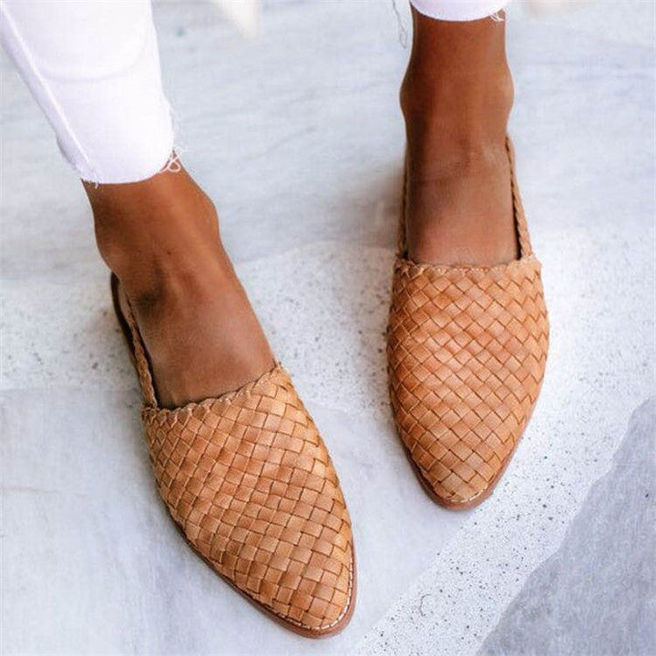 Ballerines slingback tressées élégantes
