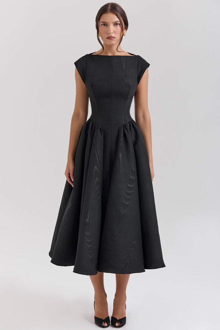 Robe structurée avec encolure bateau | Élise
