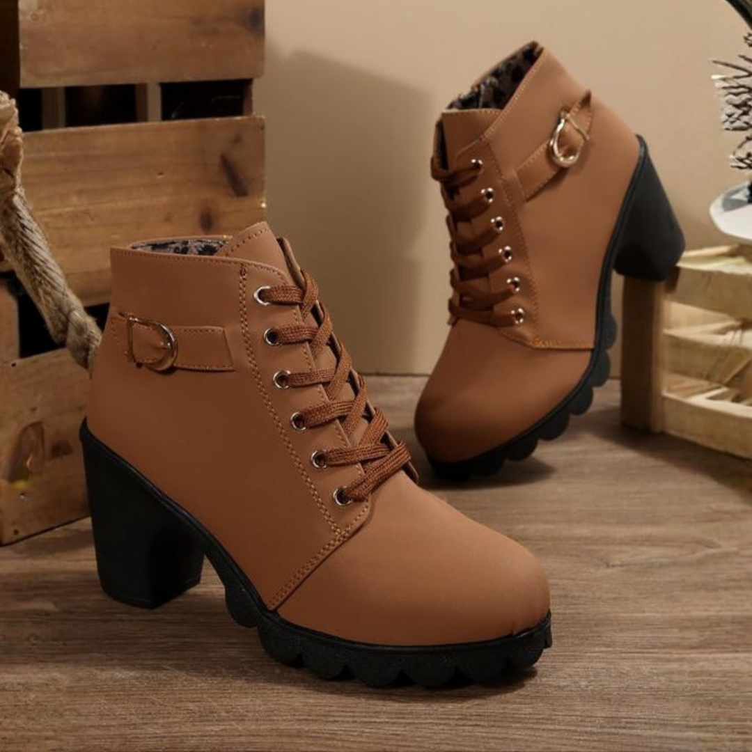 Bottines Chunky Élégantes à Lacets avec Boucle Métallique | Sheila
