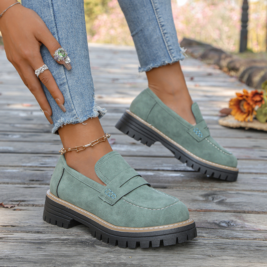Chaussures Orthopédiques Léa | Confort et Élégance