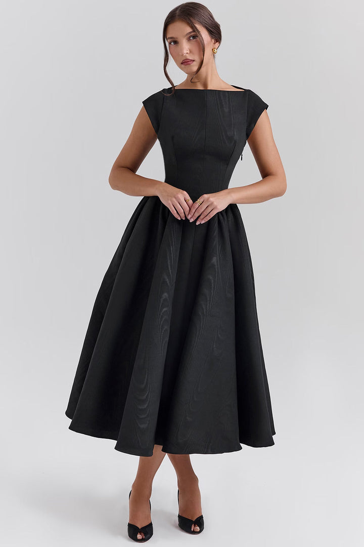 Robe structurée avec encolure bateau | Élise