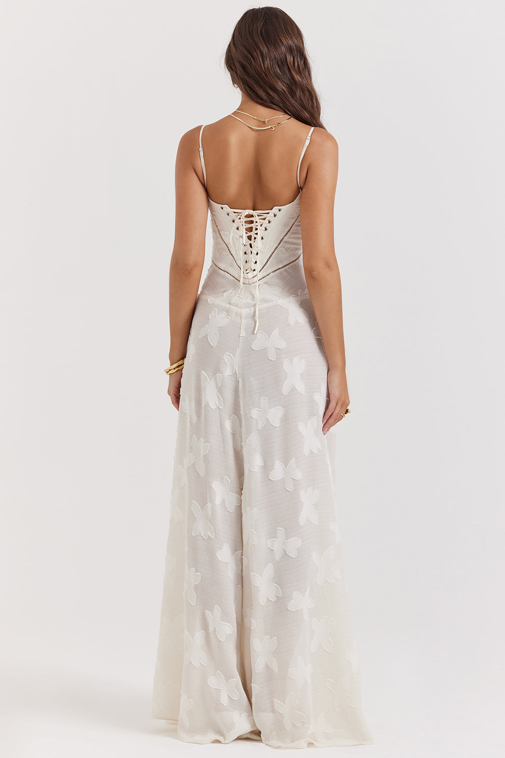 Robe longue fluide brodée dos nu été
