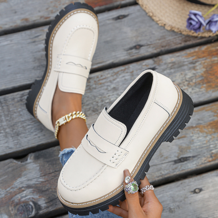 Chaussures Orthopédiques Léa | Confort et Élégance