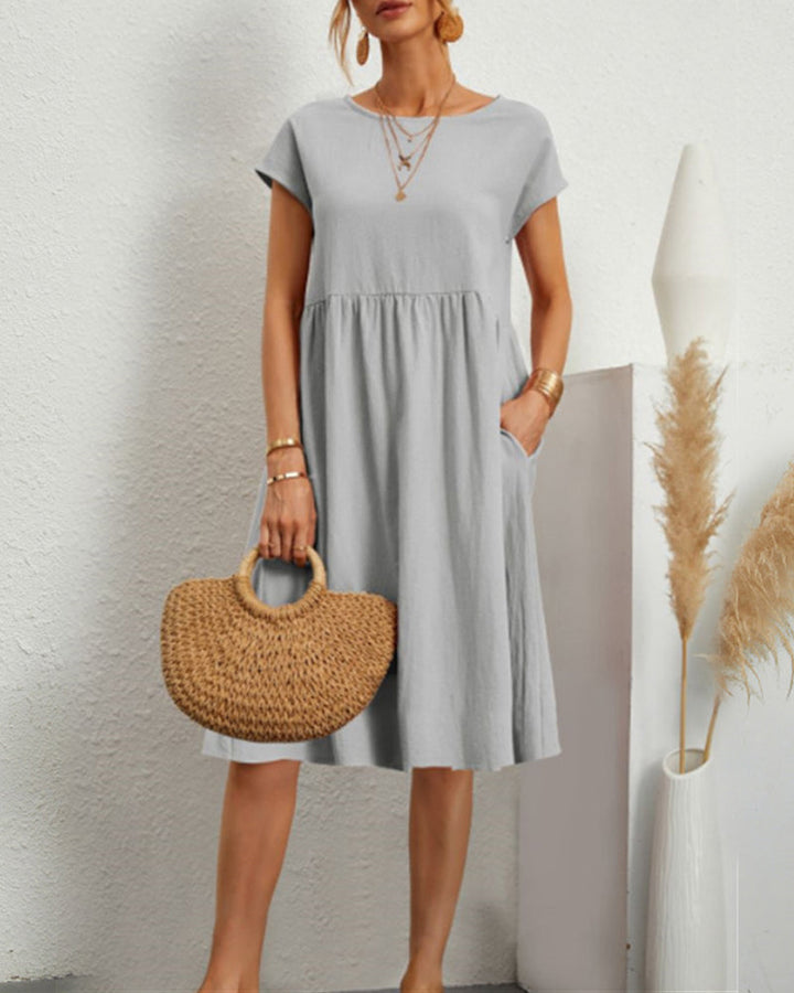 Robe décontractée avec poches et col rond