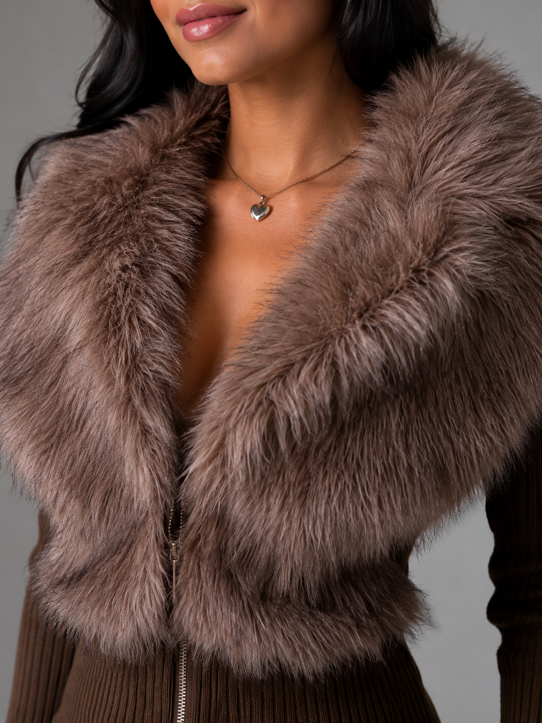 Corvinelle | Cardigan Zippé Bordure Fausse Fourrure pour Femme