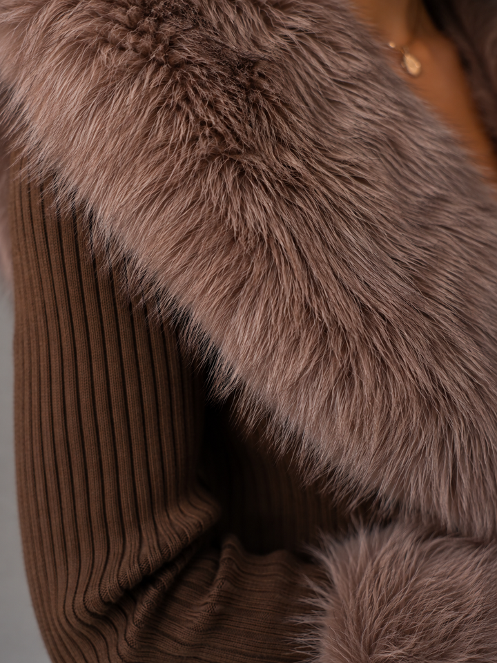 Corvinelle | Cardigan Zippé Bordure Fausse Fourrure pour Femme