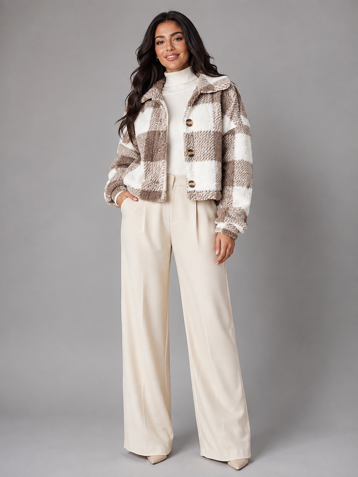 Corianne | Veste Sherpa Carreaux Boutonnée pour Femme