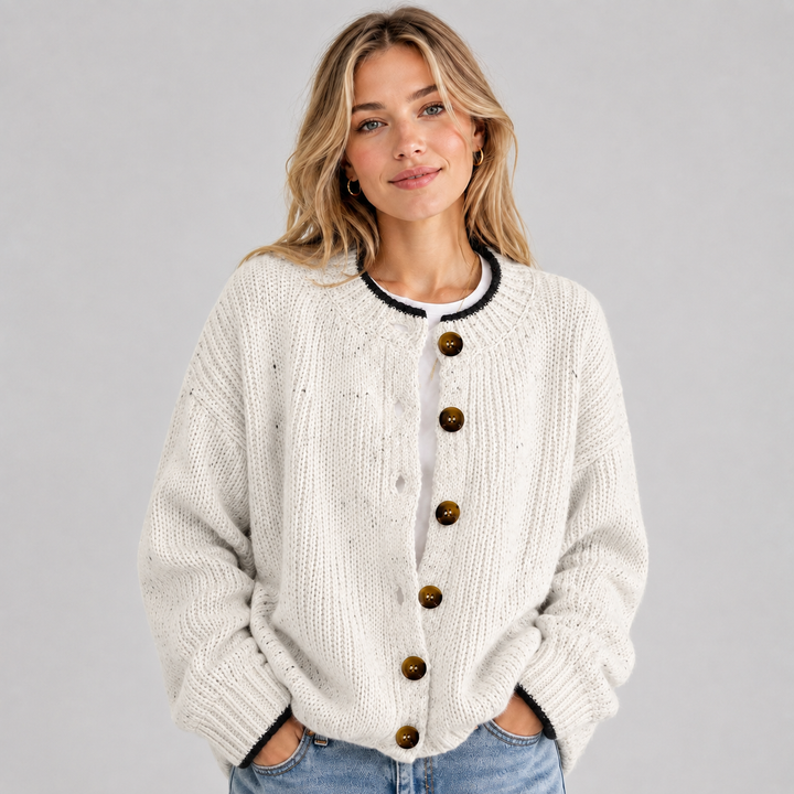 Wilhelmina | Cardigan en Maille Duveteuse à Boutons