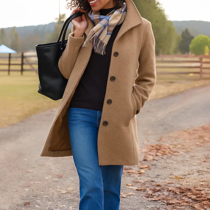 Manteau long boutonné coupe droite pour femme | Auriane