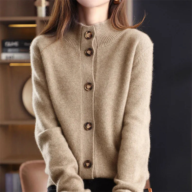 Cardigan boutonné élégant pour femme | Lysandra