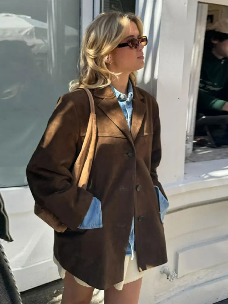 Veste en daim marron coupe classique légère