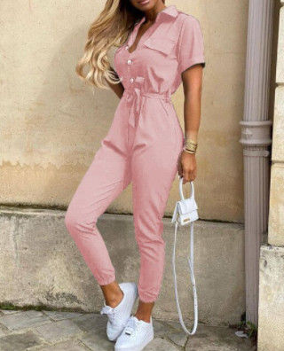 Jumpsuit en coton avec taille marquée et boutonnière