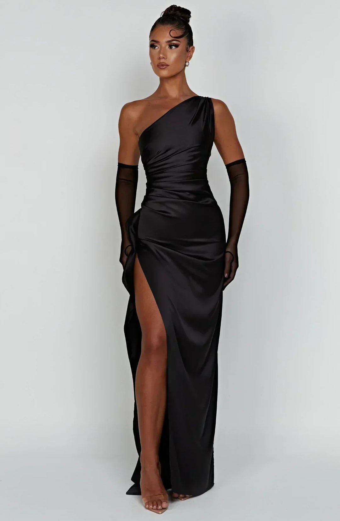 Robe longue satinée fluide soirée élégante
