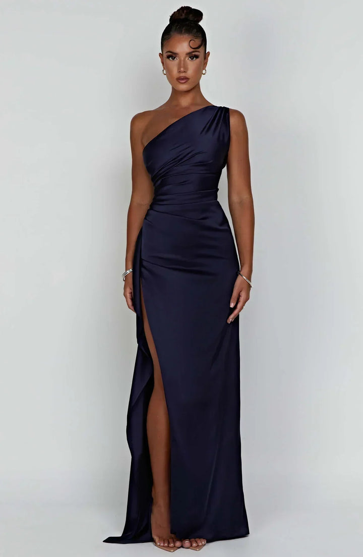 Robe longue satinée fluide soirée élégante