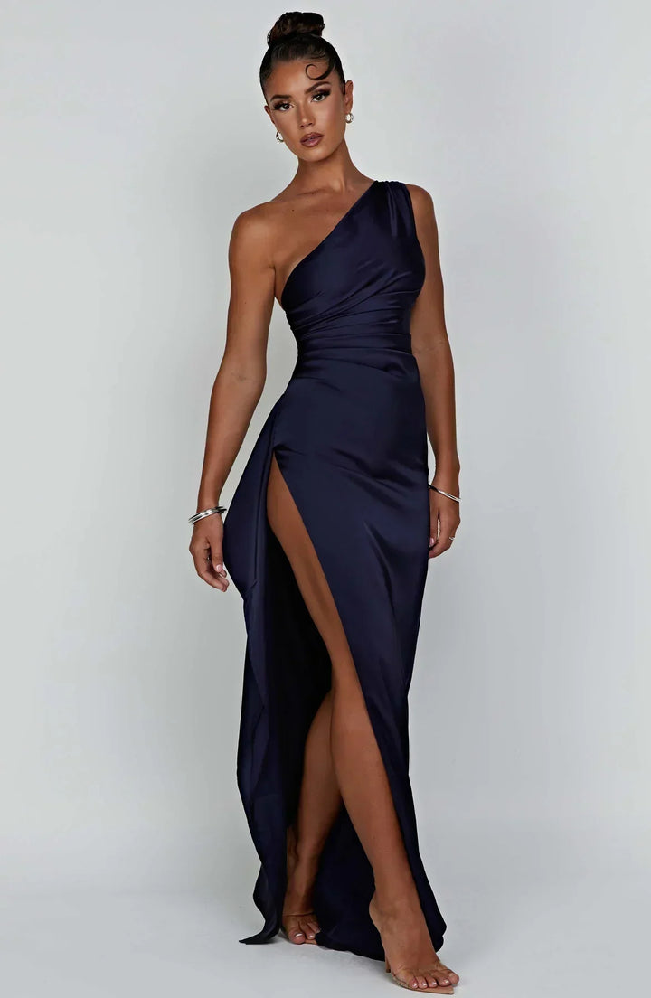 Robe longue satinée fluide soirée élégante
