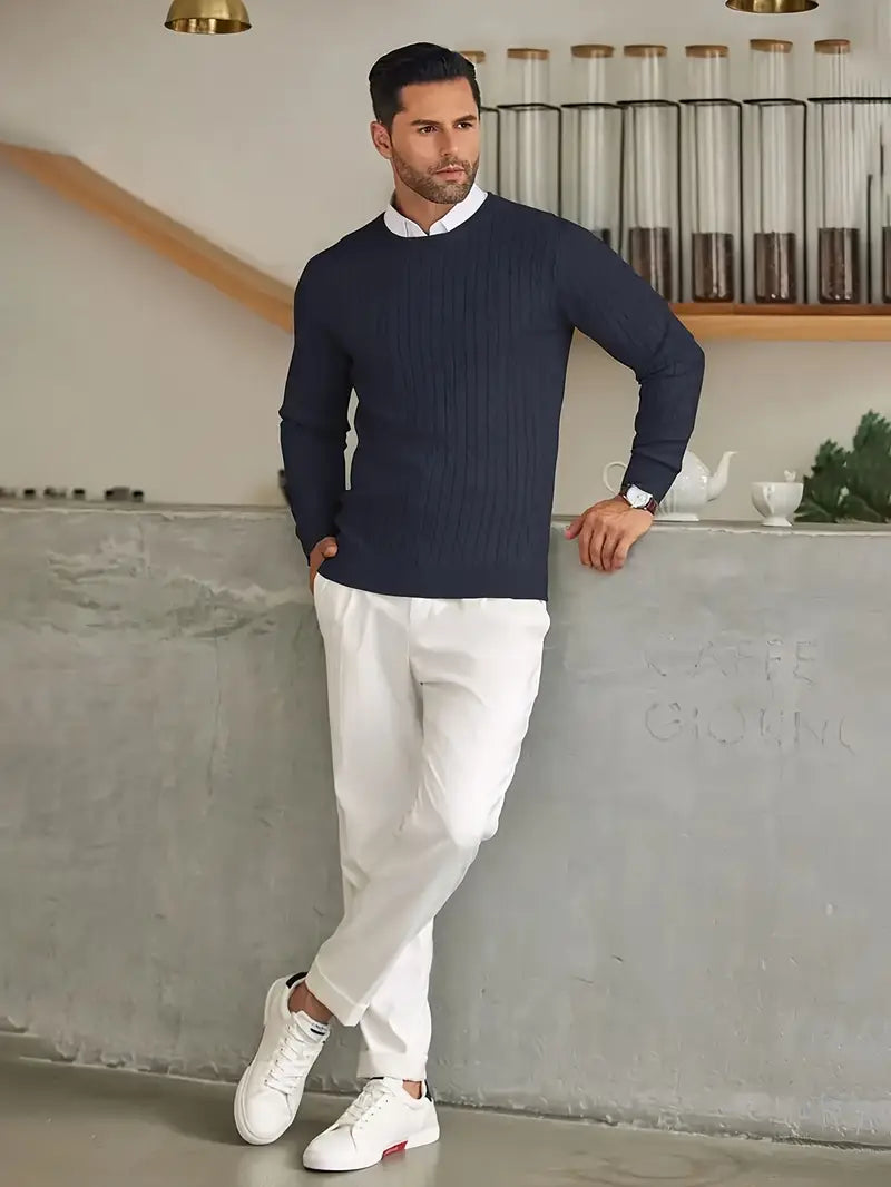 Pull élégant à silhouette épurée pour homme | Alento