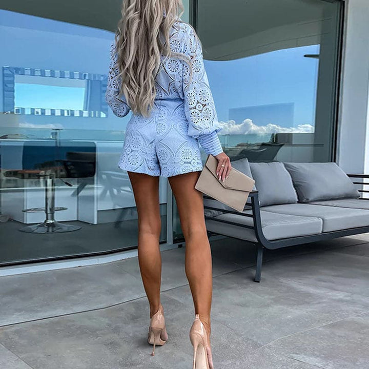 Ensemble brodé en coton, top ajusté et short taille haute