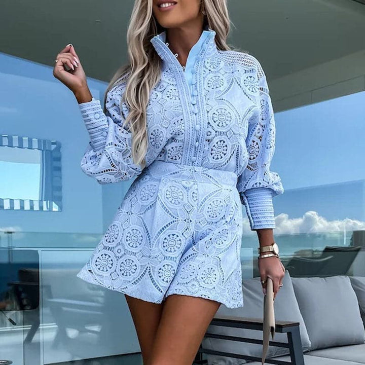 Ensemble brodé en coton, top ajusté et short taille haute