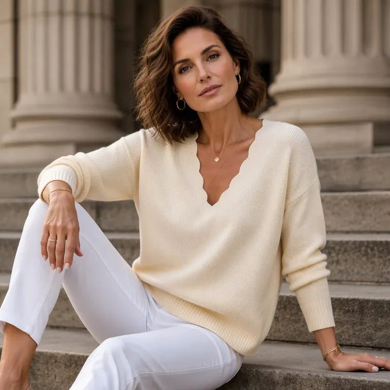Elise | Pull Femme en Maille à Col V Festonné