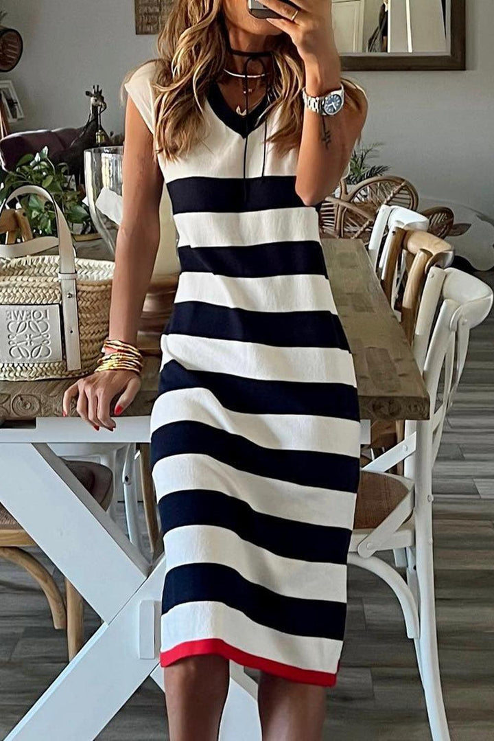 Robe midi rayée col V élégante