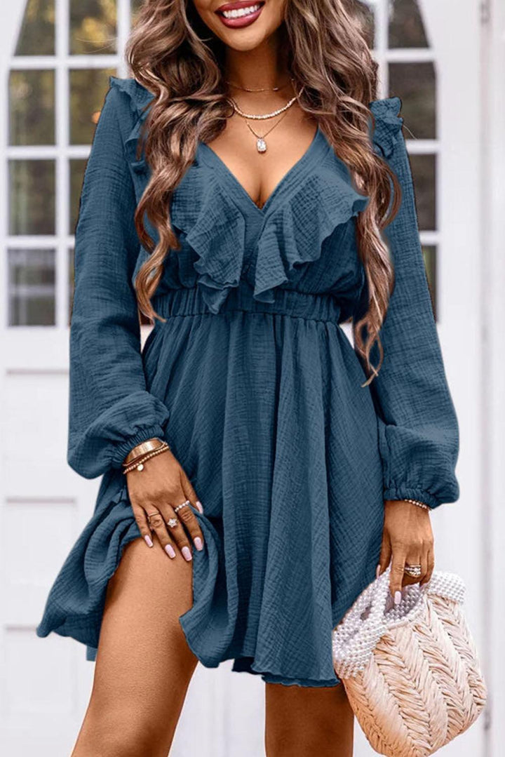 Robe courte fluide col V élégante