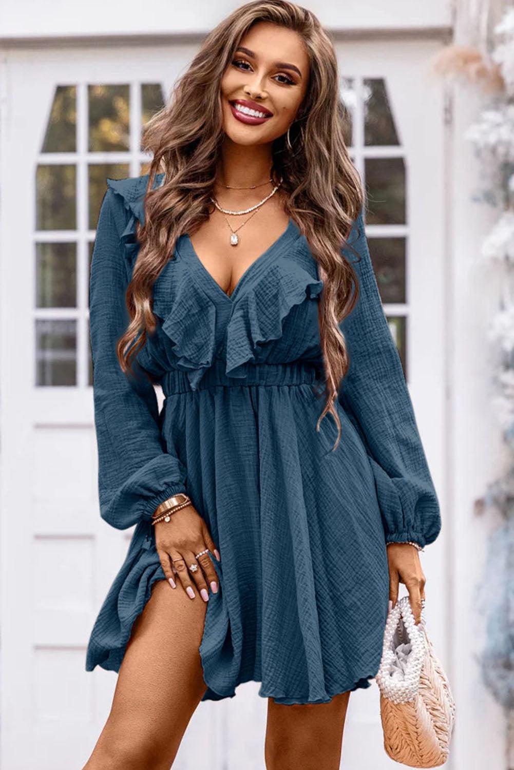 Robe courte fluide col V élégante