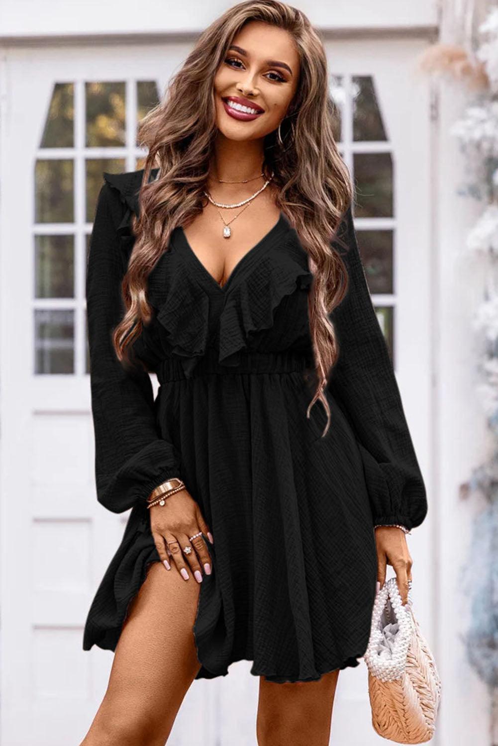 Robe courte fluide col V élégante