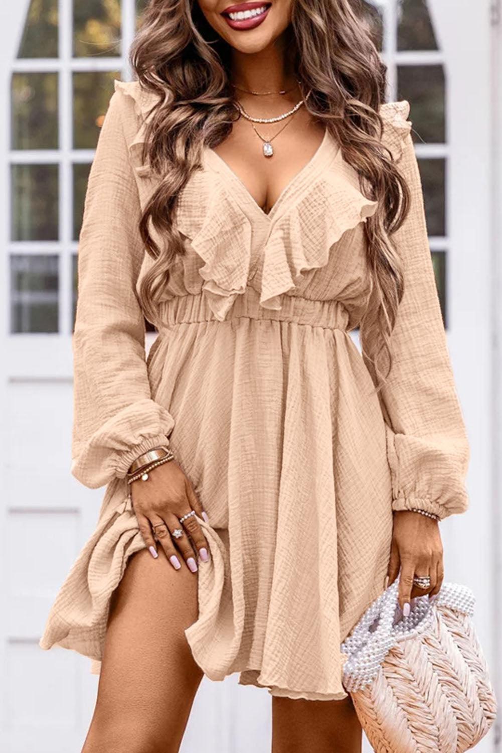 Robe courte fluide col V élégante