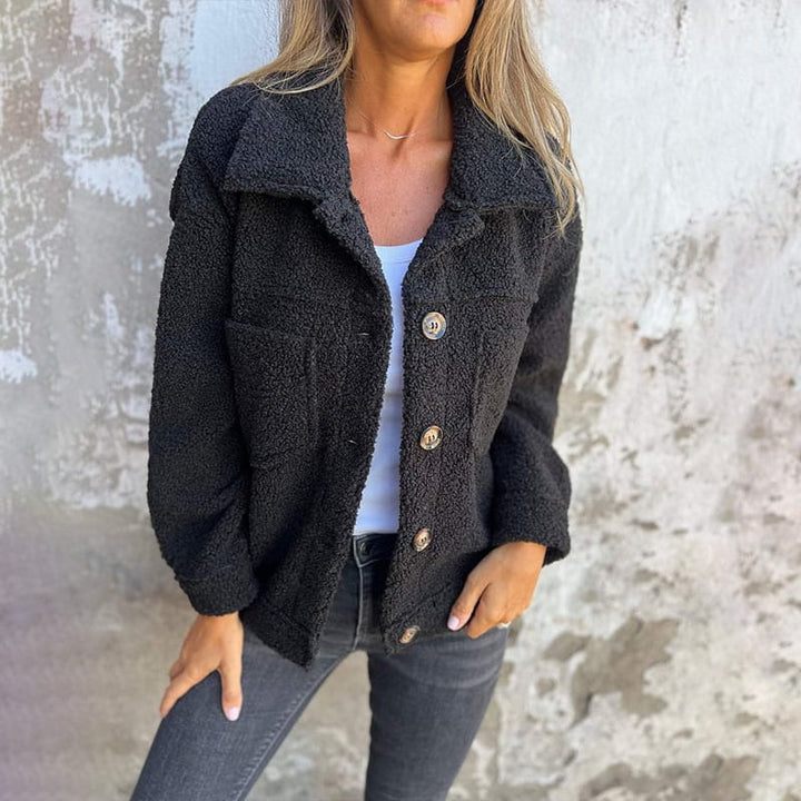 Cozy Buttoned Veste | Modern Warmth
