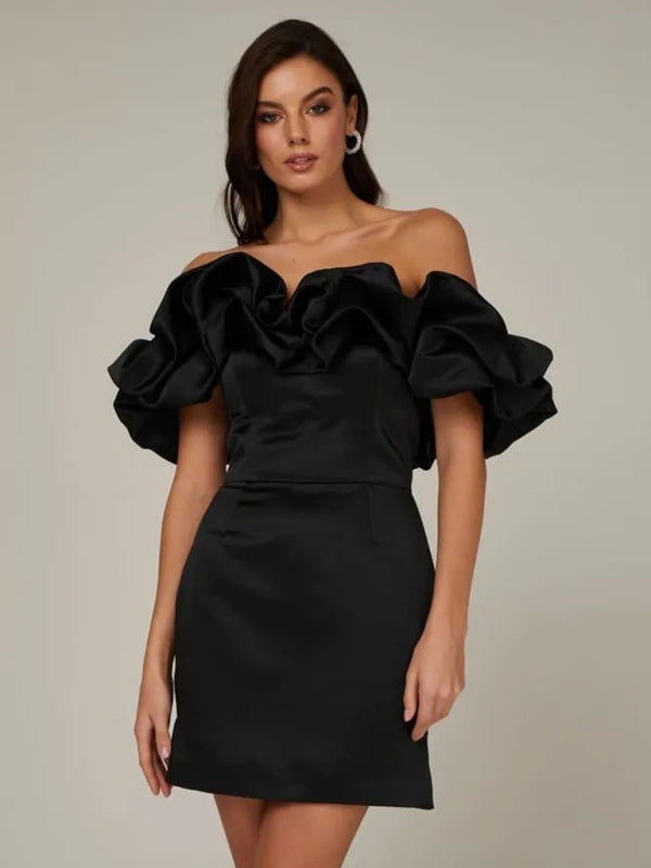 Robe midi off-shoulder élégante et fluide