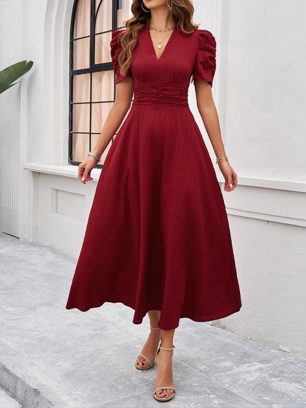 Robe midi fluide col V manches cape