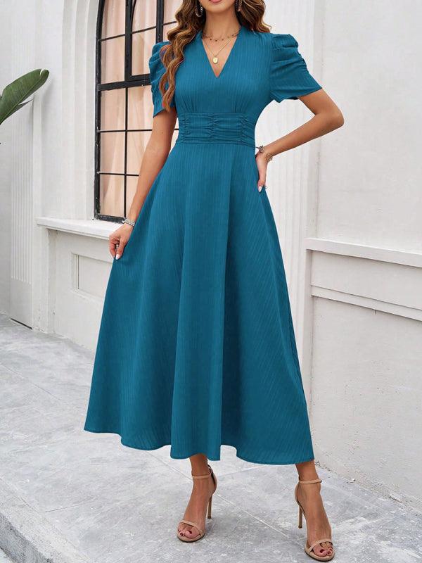 Robe midi fluide col V manches cape