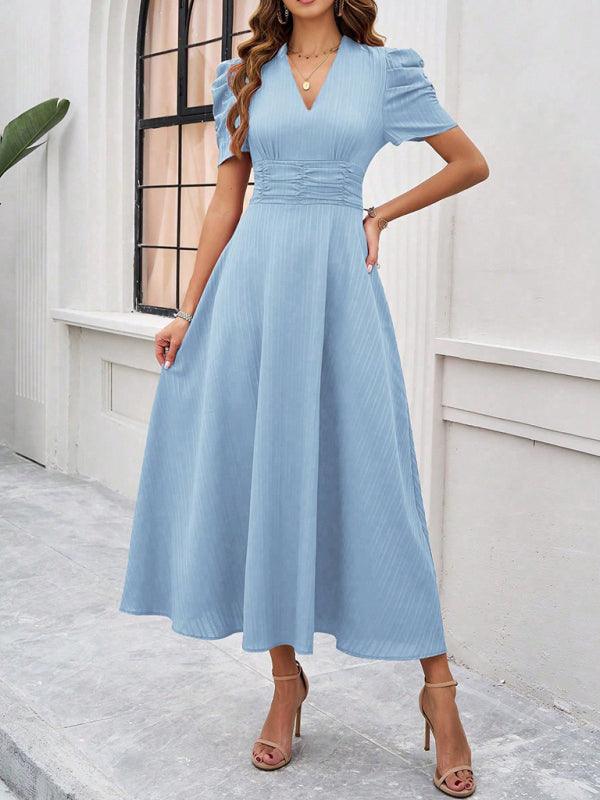 Robe midi fluide col V manches cape