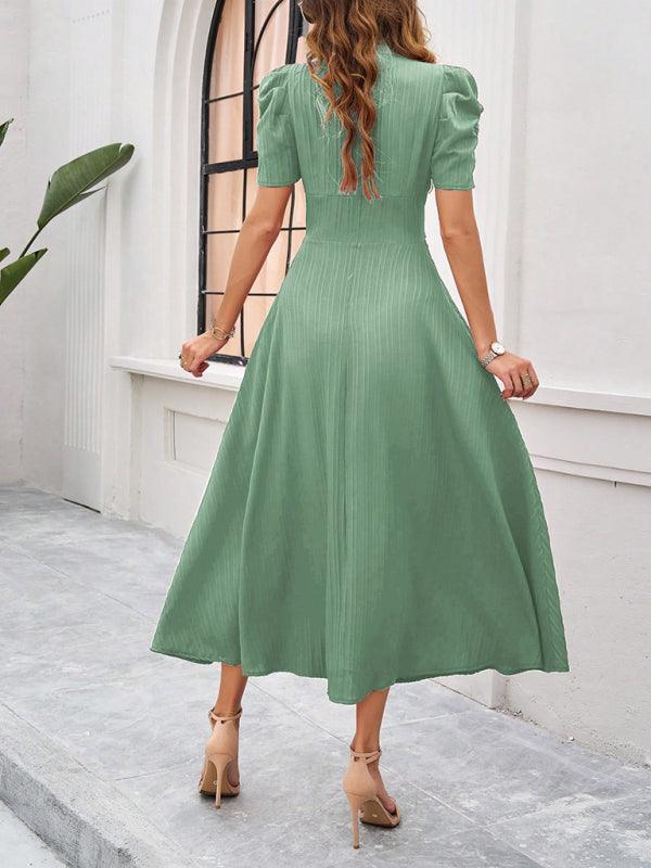 Robe midi fluide col V manches cape