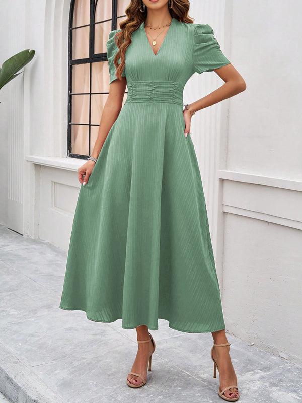 Robe midi fluide col V manches cape