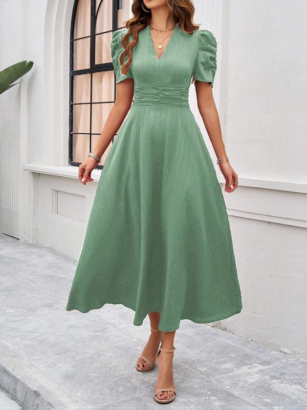 Robe midi fluide col V manches cape