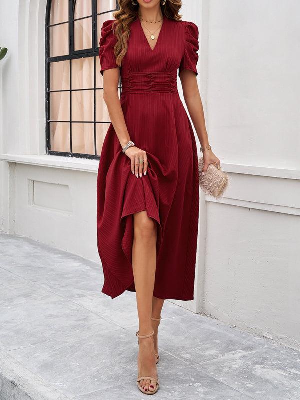 Robe midi fluide col V manches cape