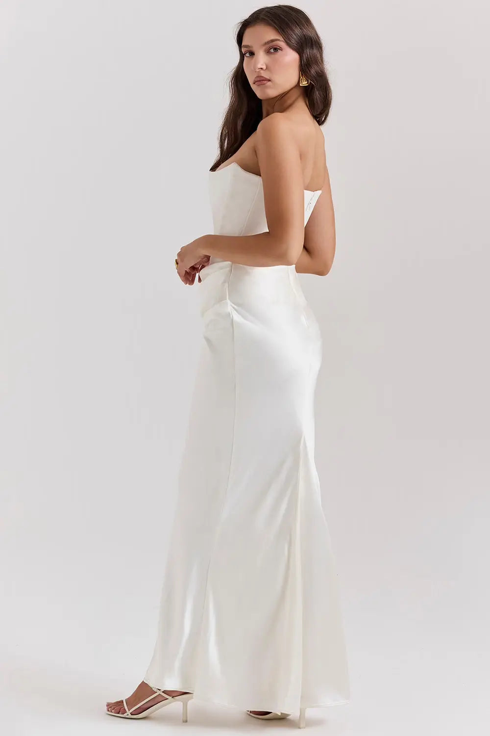 Robe corset sans bretelles, silhouette élégante
