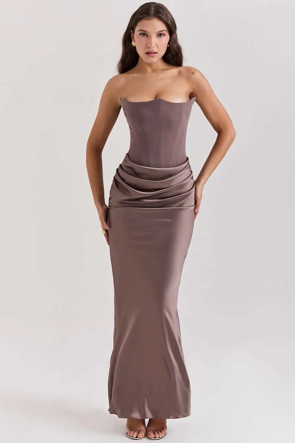 Robe corset sans bretelles, silhouette élégante