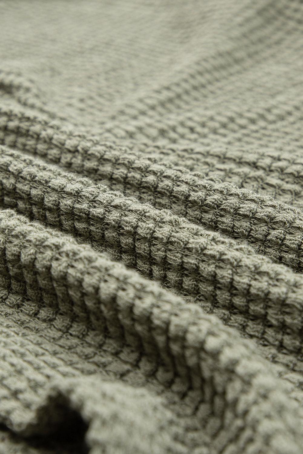 Robe fluide gaufrée à fente latérale