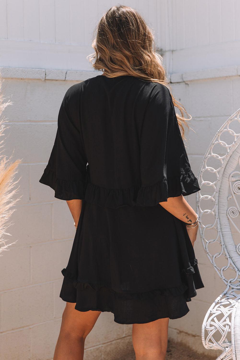 Robe babydoll courte à volants élégante